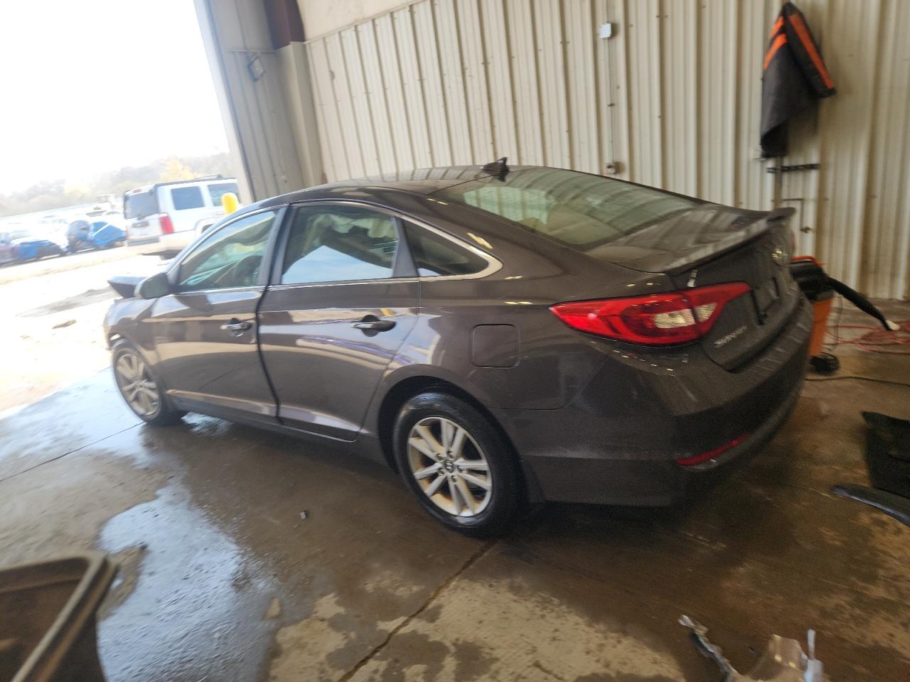 2016 Hyundai Sonata Se - Фото 2