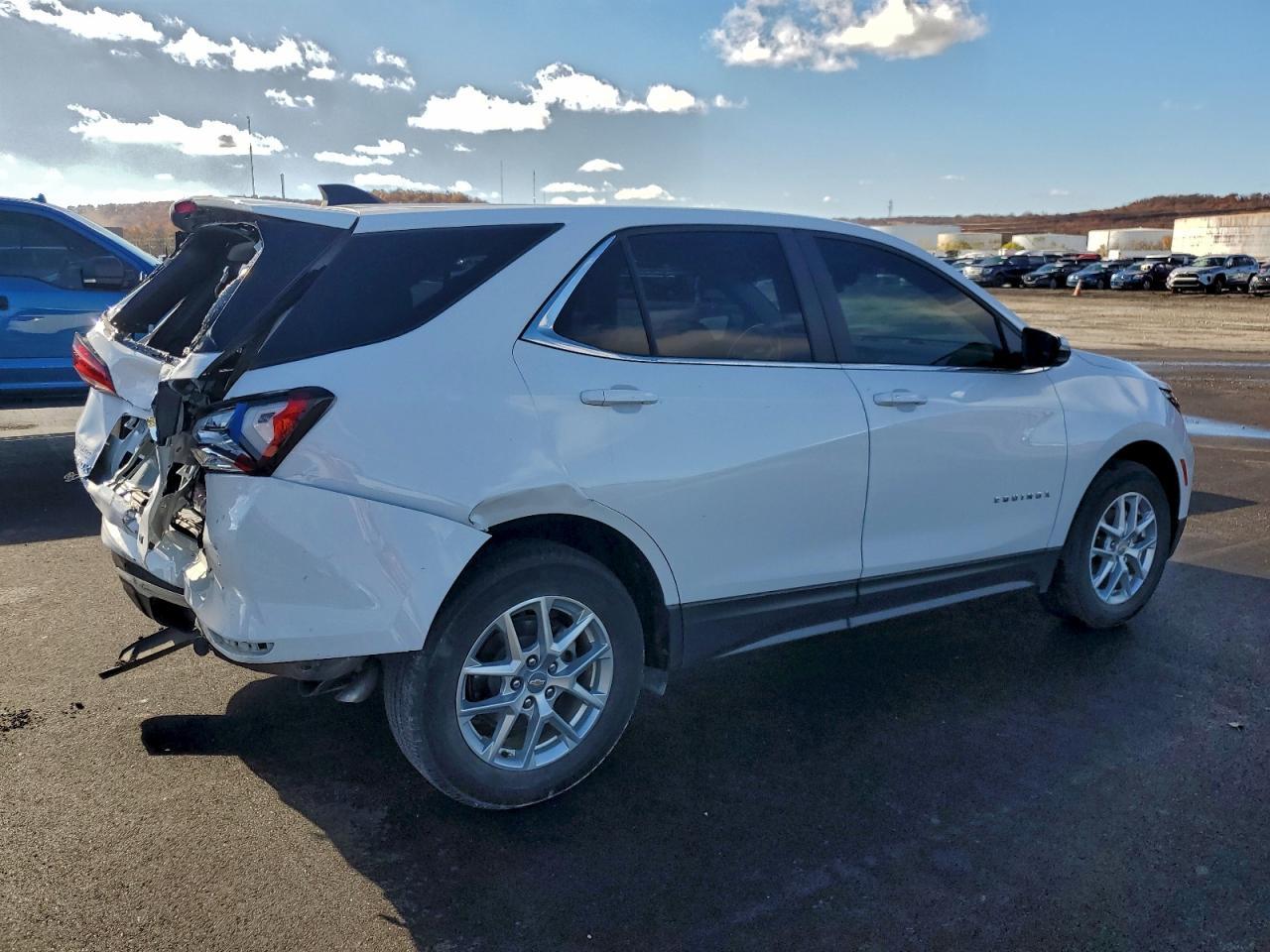 2024 Chevrolet Equinox Lt - Фото 3