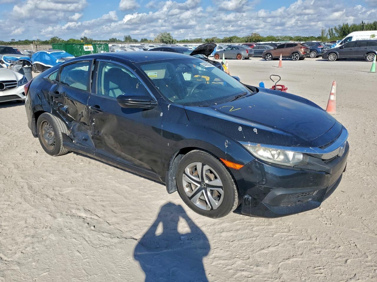 2017 Honda Civic Lx - Image 4