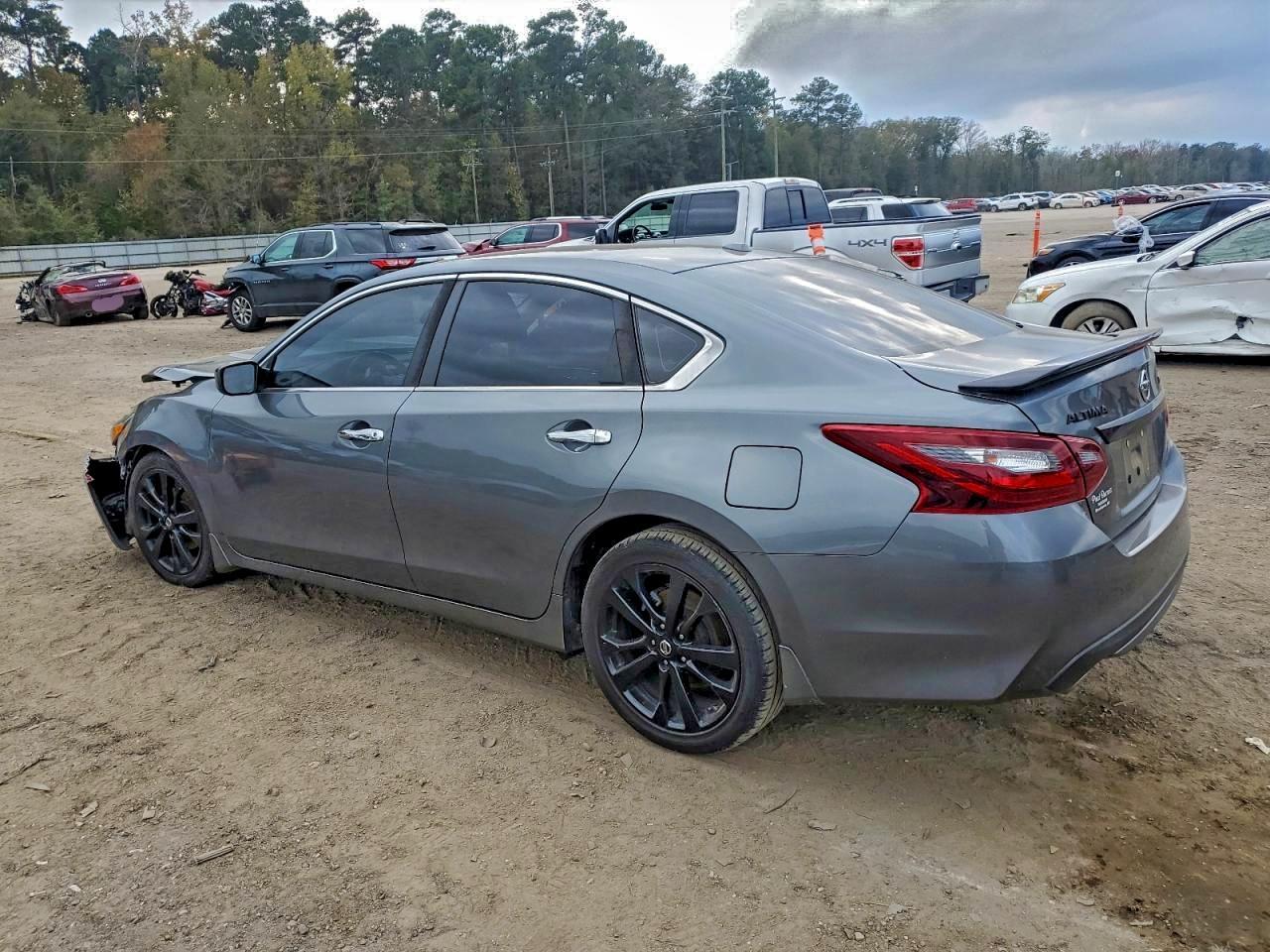 2018 Nissan Altima 2.5 - Фото 2