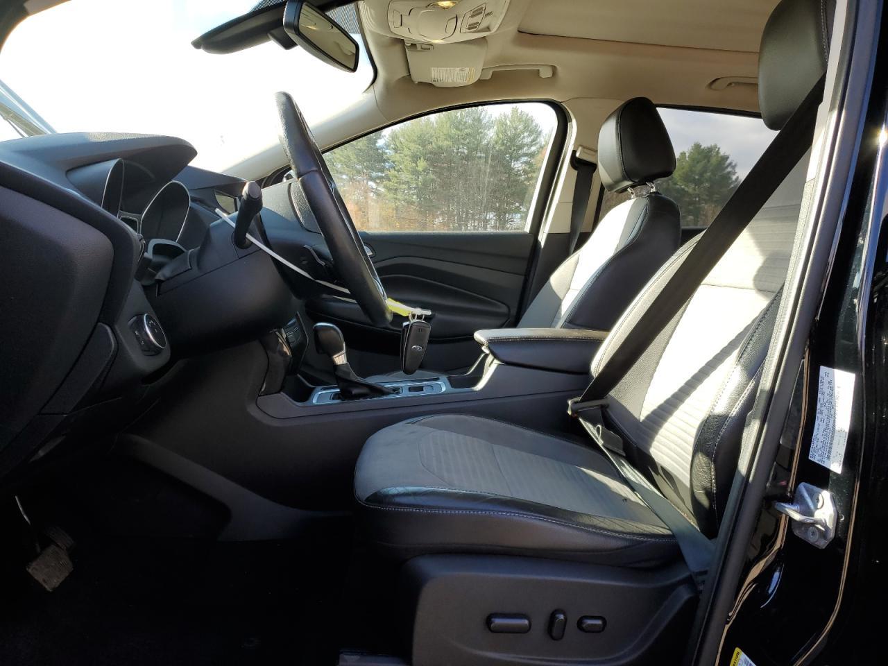 2017 Ford Escape Titanium - Image 7