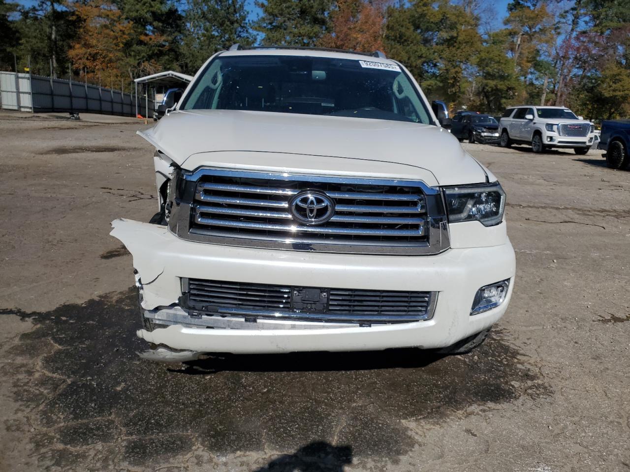 2019 Toyota Sequoia Platinum - Image 5