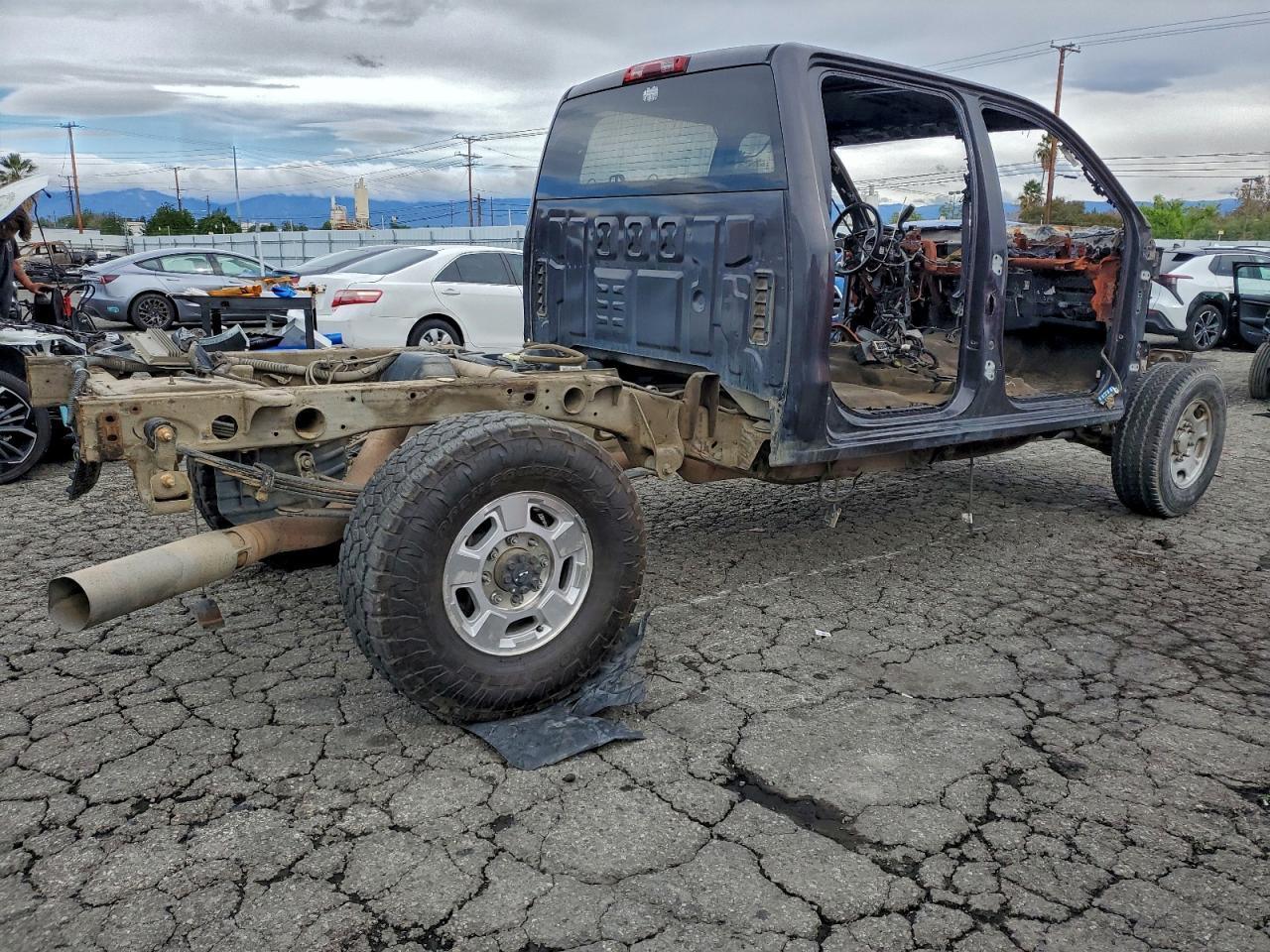 2015 Chevrolet Silverado K2500 Heavy Duty Lt - Image 3