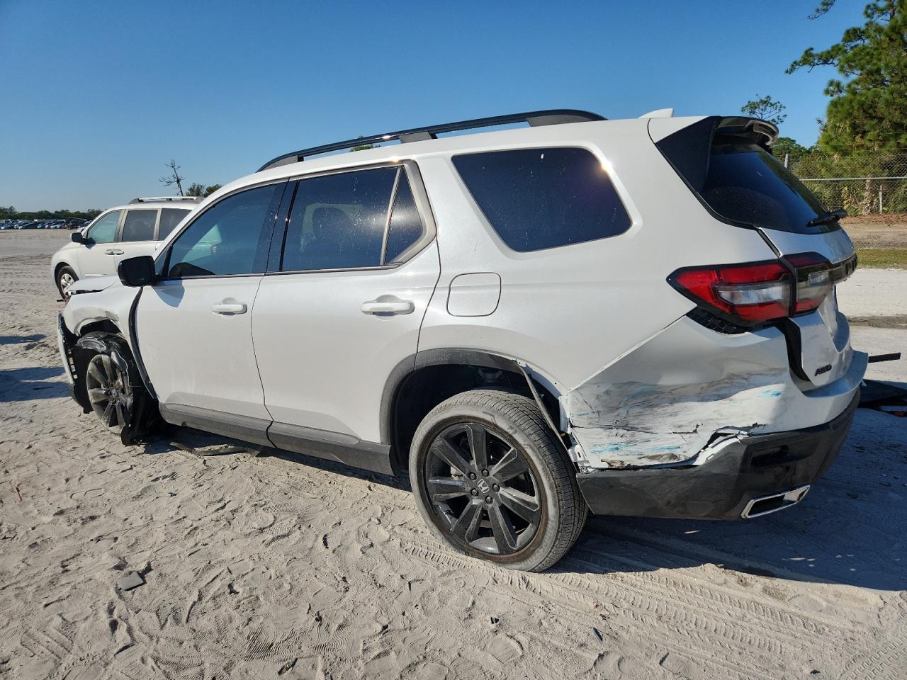2025 Honda Pilot Black - Фото 2