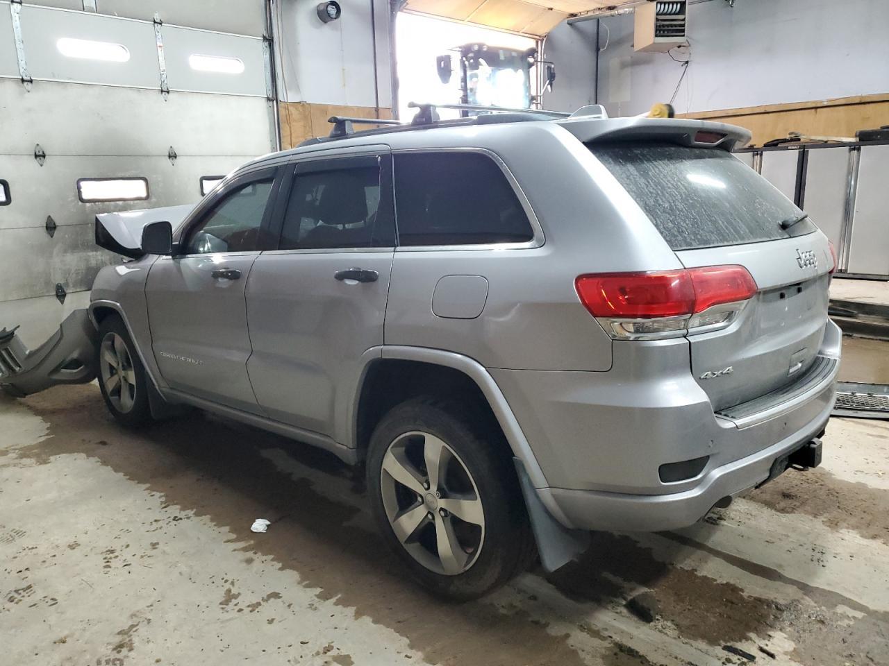 2014 Jeep Grand Cherokee Overland - Image 2