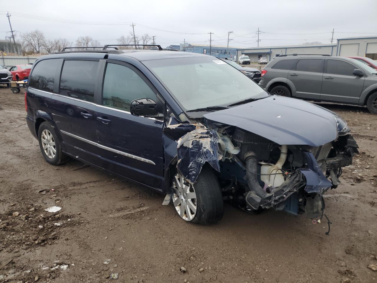 2016 Chrysler Town & Country Touring - Image 4