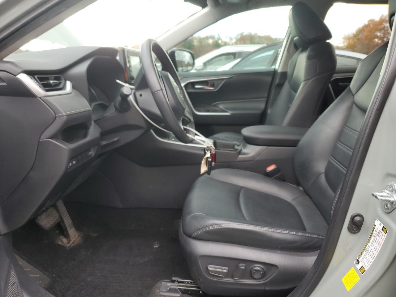 2021 Toyota Rav4 Xle Premium - Image 7