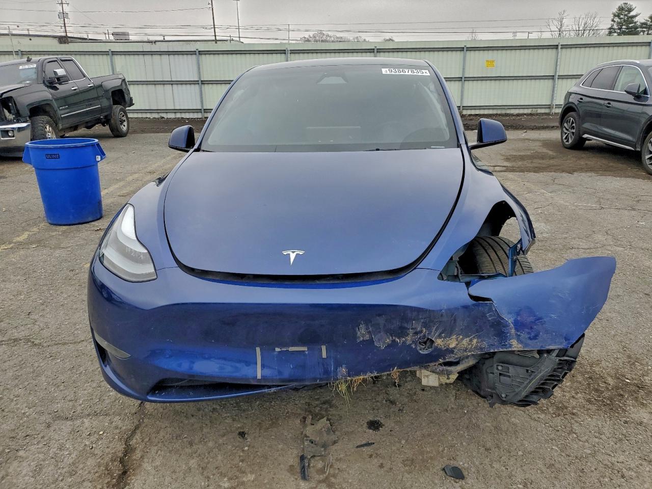 2024 Tesla Model Y - Фото 5
