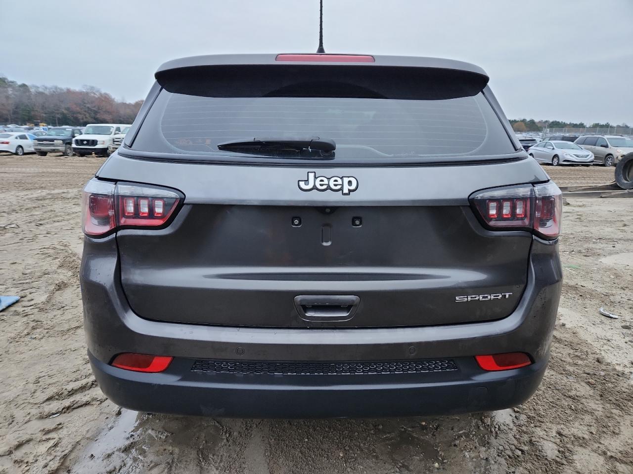 2018 Jeep Compass Sport - Фото 6