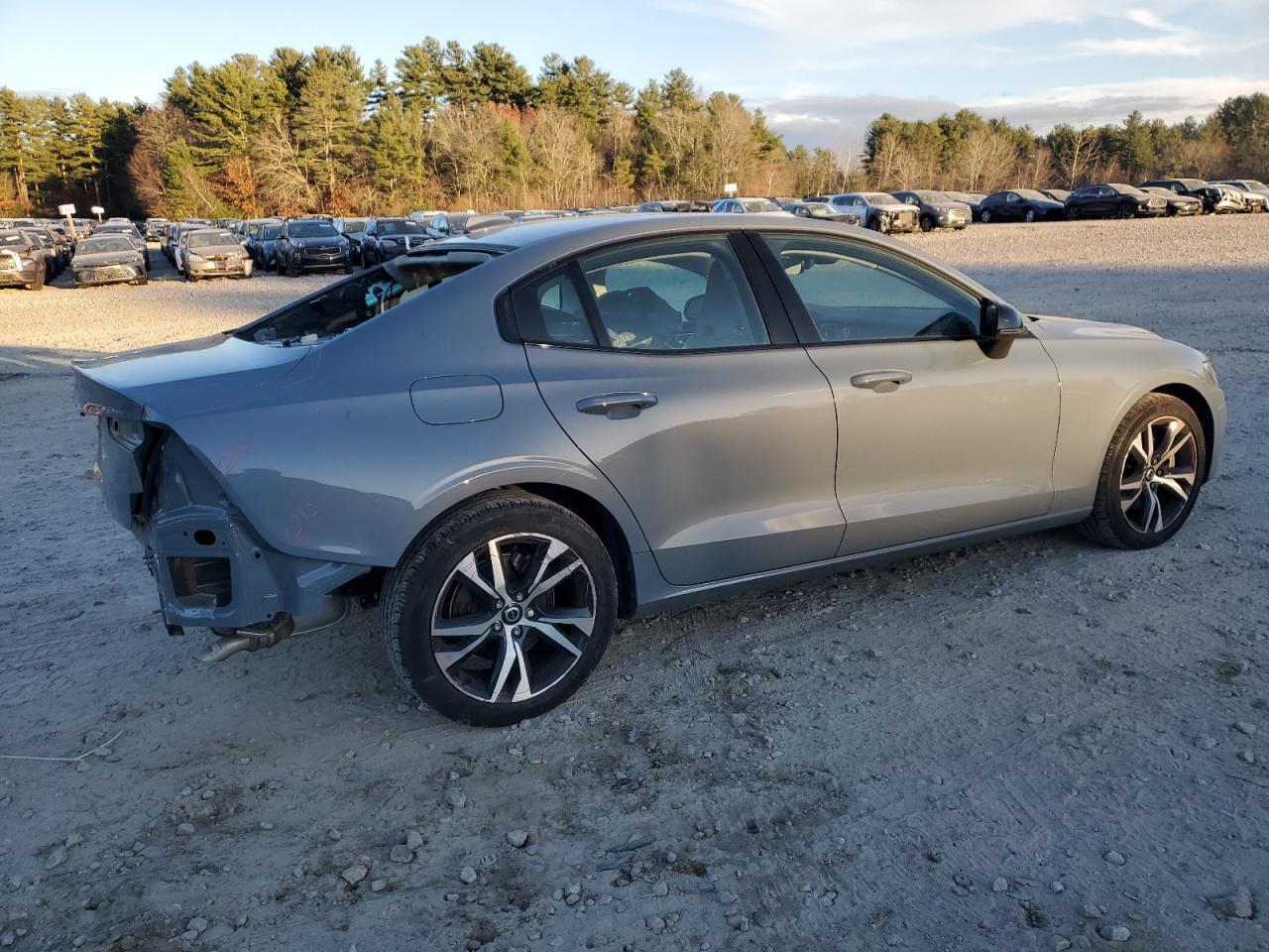 2024 Volvo S60 Core - Фото 3