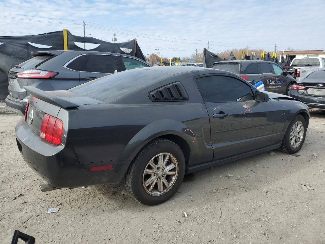 2008 Ford Mustang - Фото 3