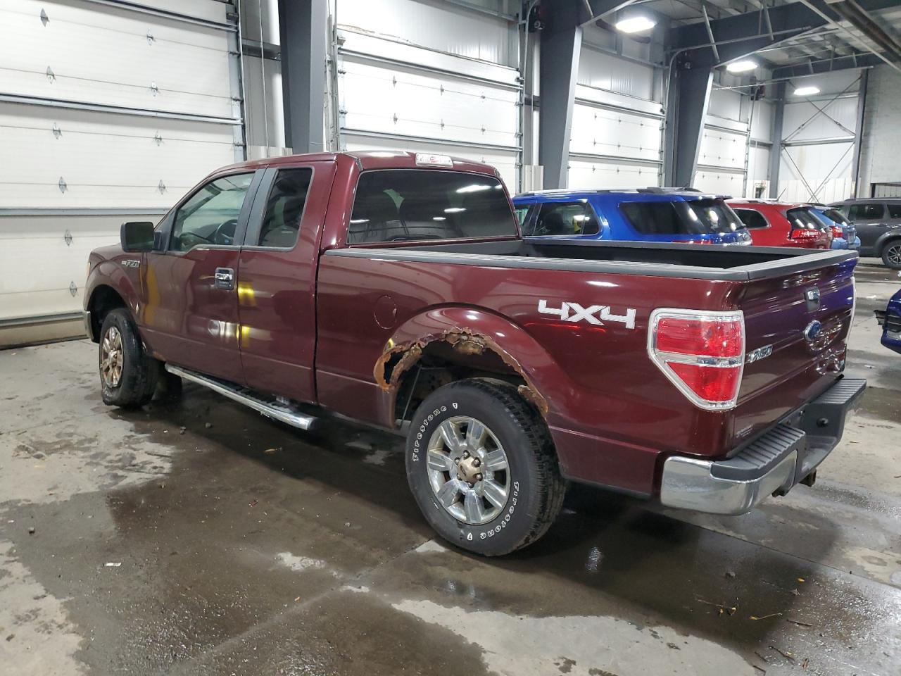 2010 Ford F150 Super Cab - Фото 2