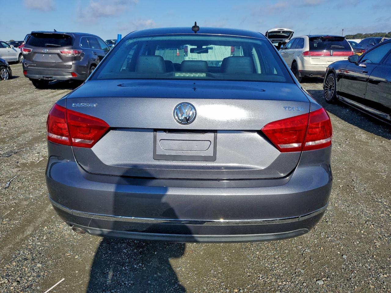 2014 Volkswagen Passat Se - Фото 6