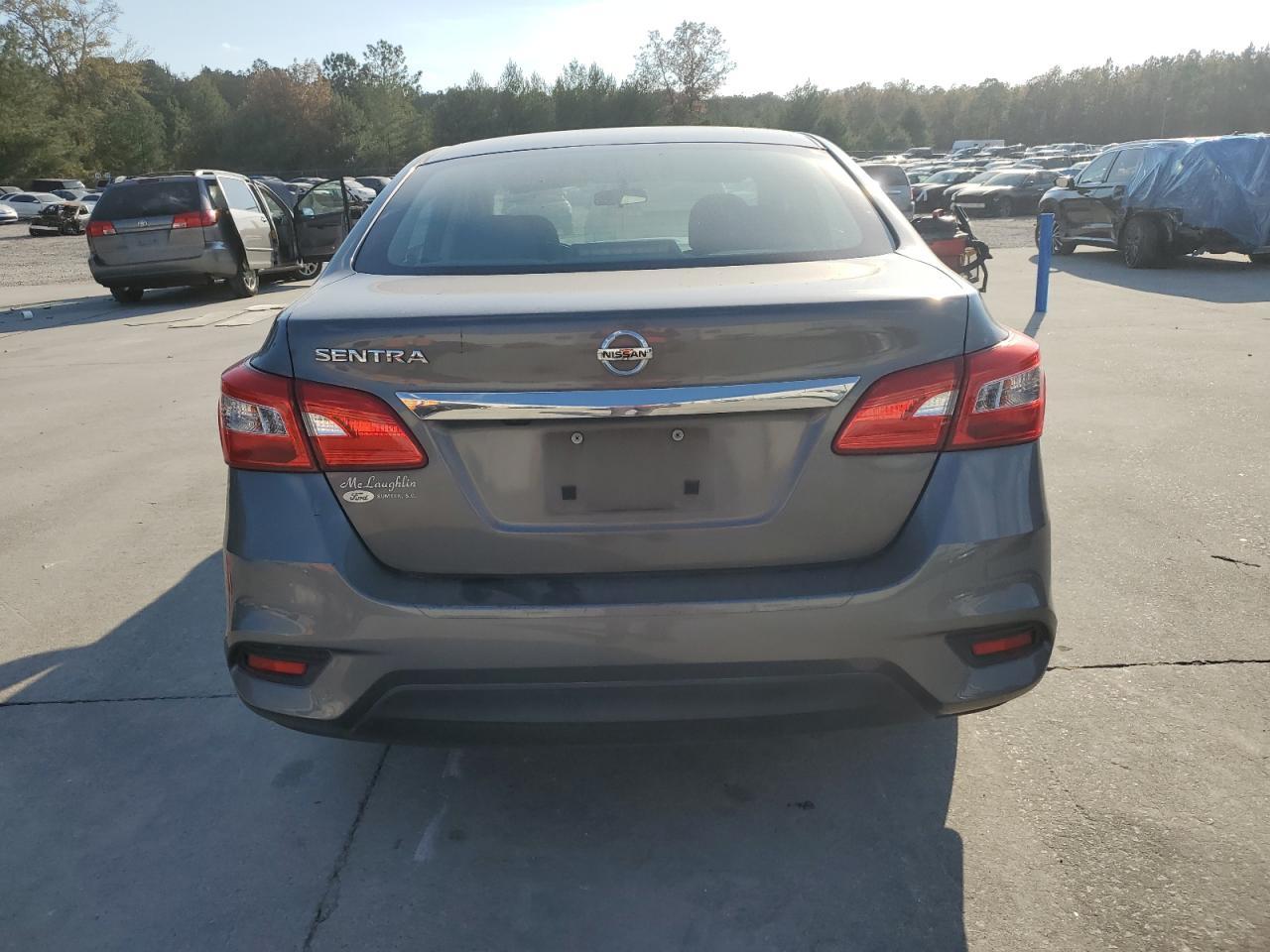 2018 Nissan Sentra S - Фото 6