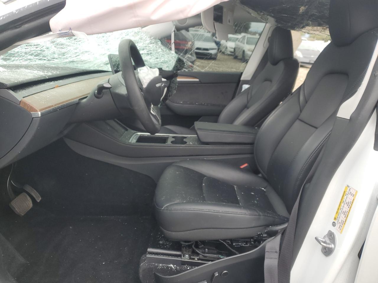 2023 Tesla Model Y - Image 7