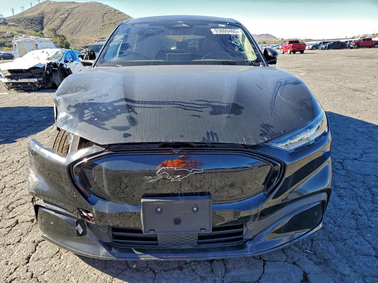 2023 Ford Mustang Mach-E Premium - Image 5