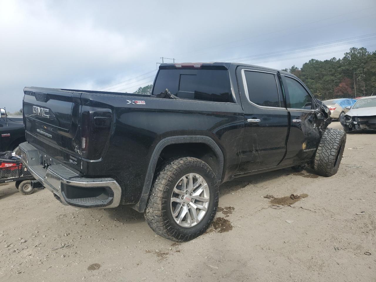 2022 GMC Sierra Limited K1500 Slt - Image 3