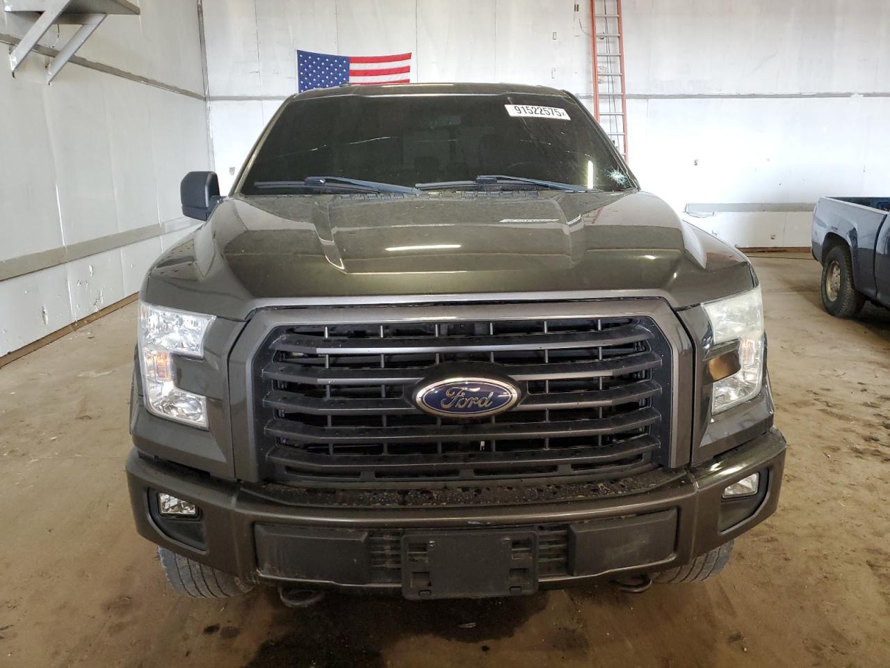 2015 Ford F150 Super Cab - Фото 5