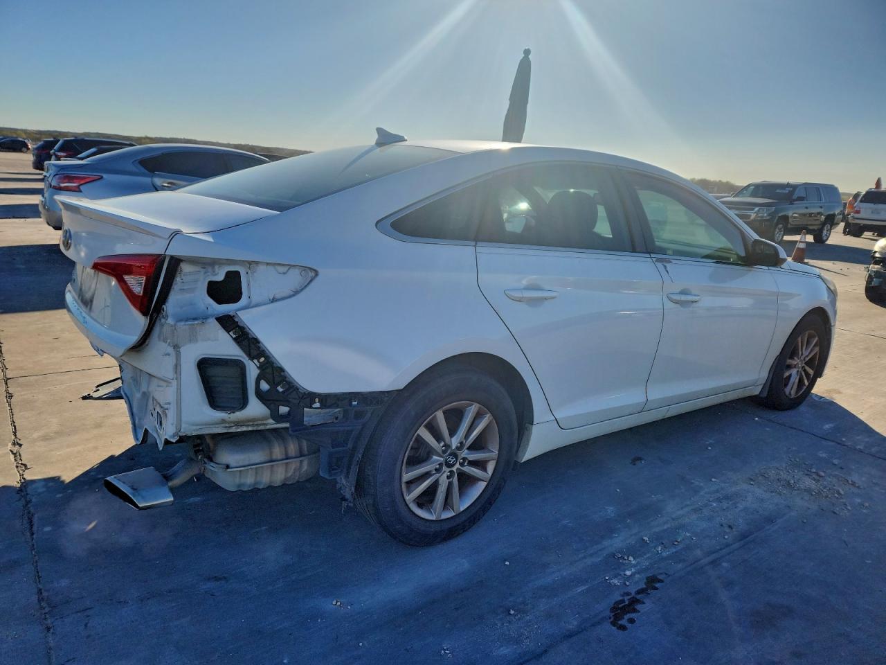2016 Hyundai Sonata Se - Image 3