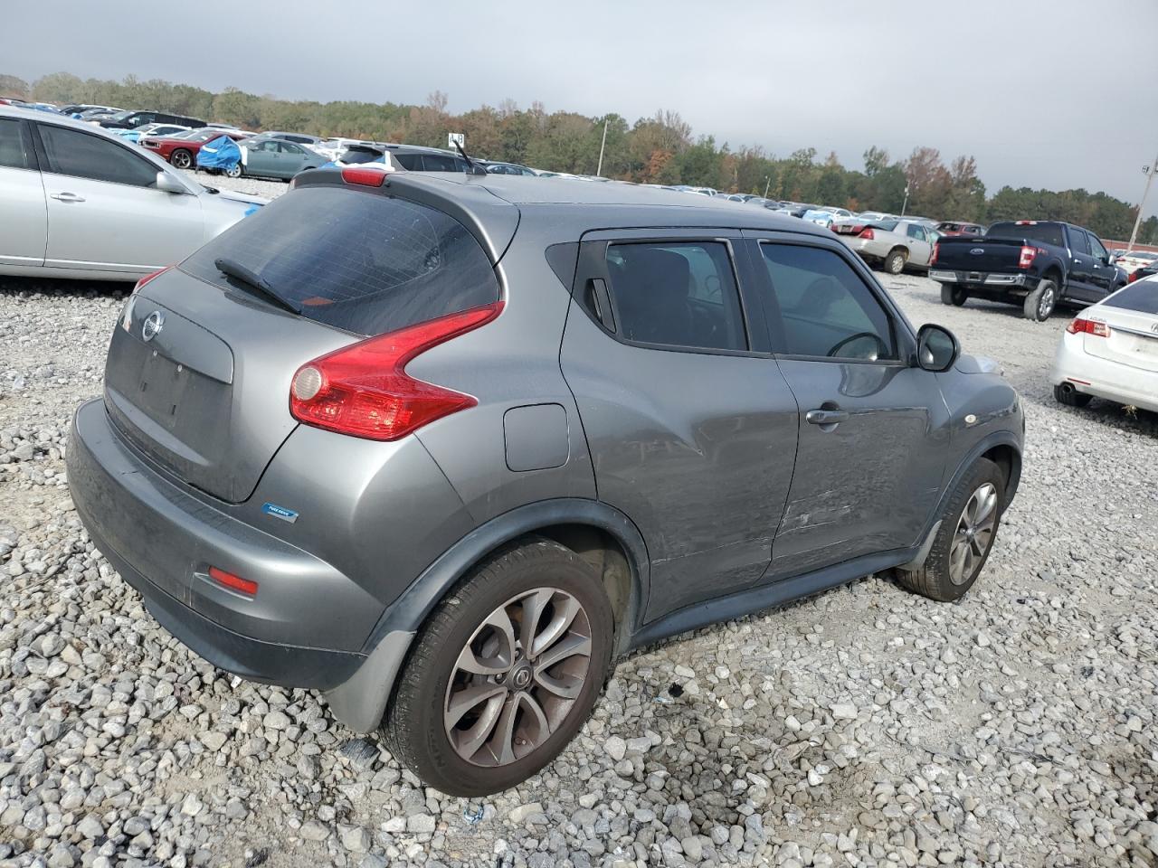 2013 Nissan Juke S - Image 3