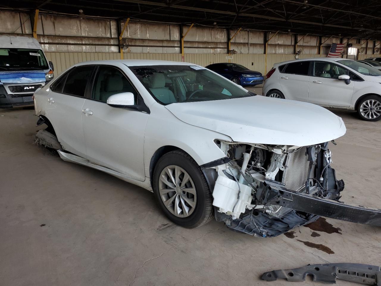 2016 Toyota Camry Le - Image 4