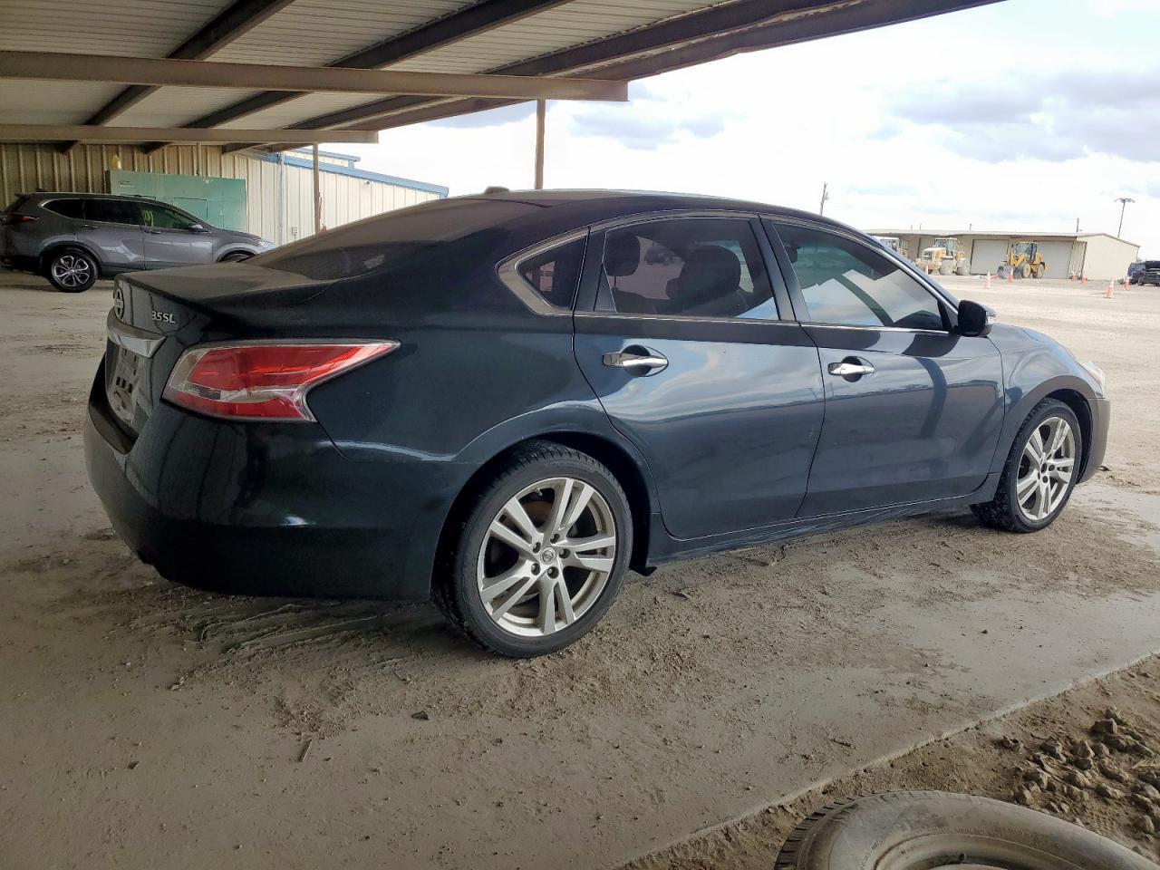 2015 Nissan Altima 3.5S - Фото 3