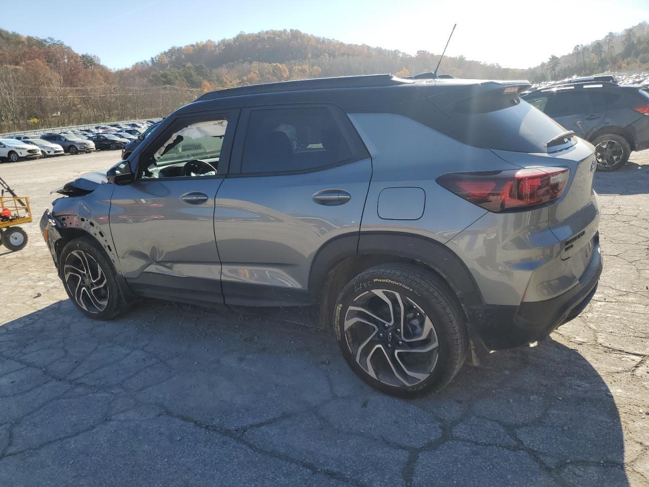 2025 Chevrolet Trailblazer Rs - Image 2