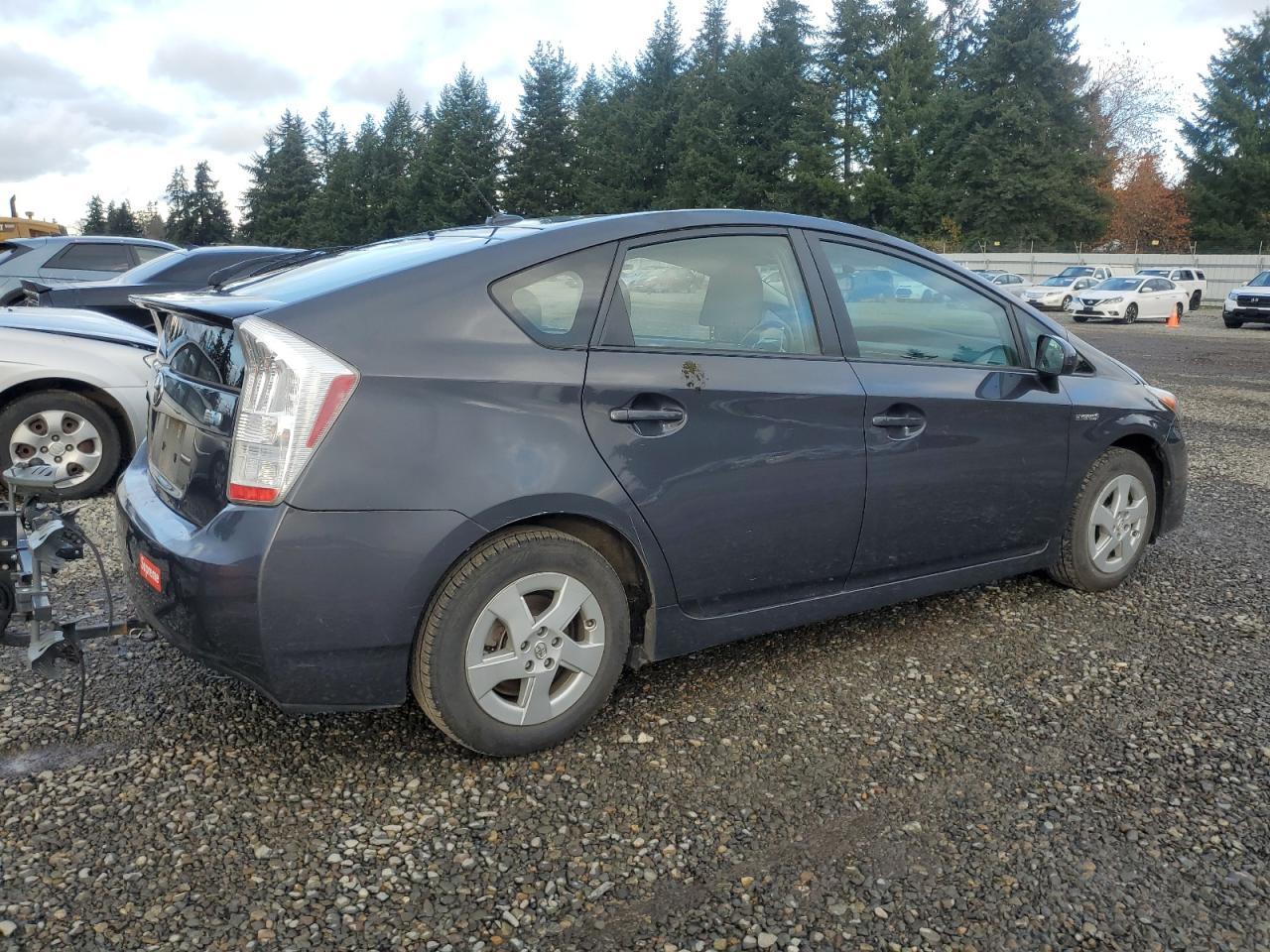 2010 Toyota Prius - Image 3