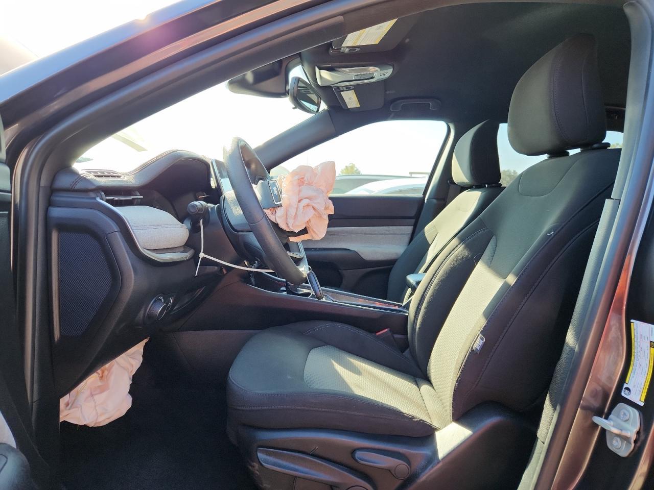 2023 Jeep Compass Sport - Фото 7