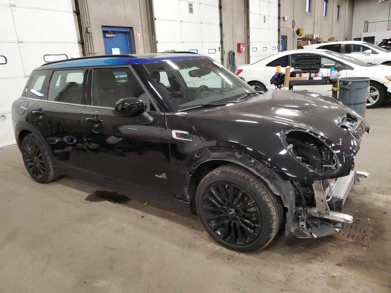2022 Mini Cooper S Clubman All4 - Фото 4