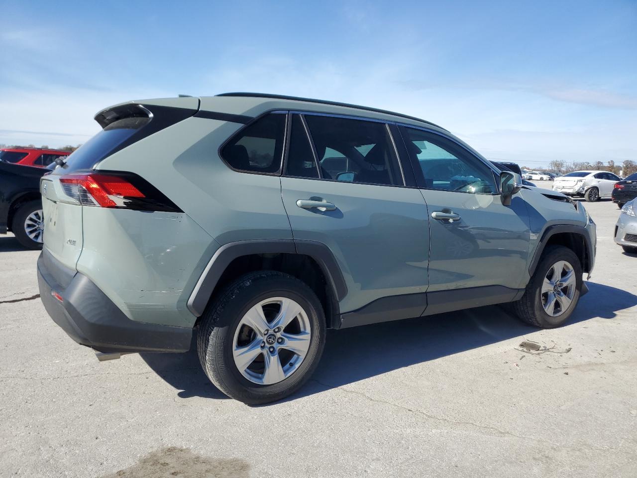 2021 Toyota Rav4 - Фото 3