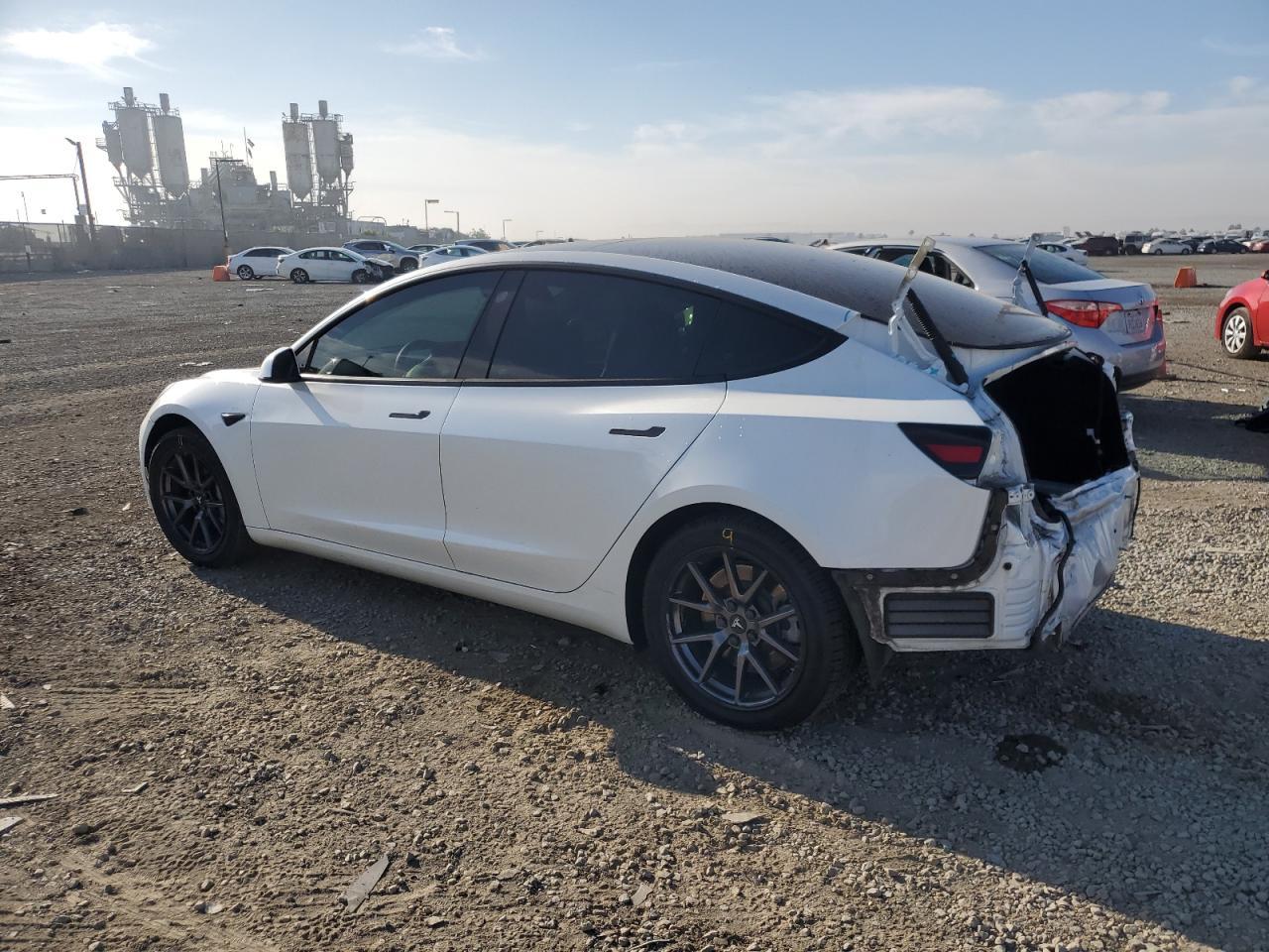 2021 Tesla Model 3 - Фото 2