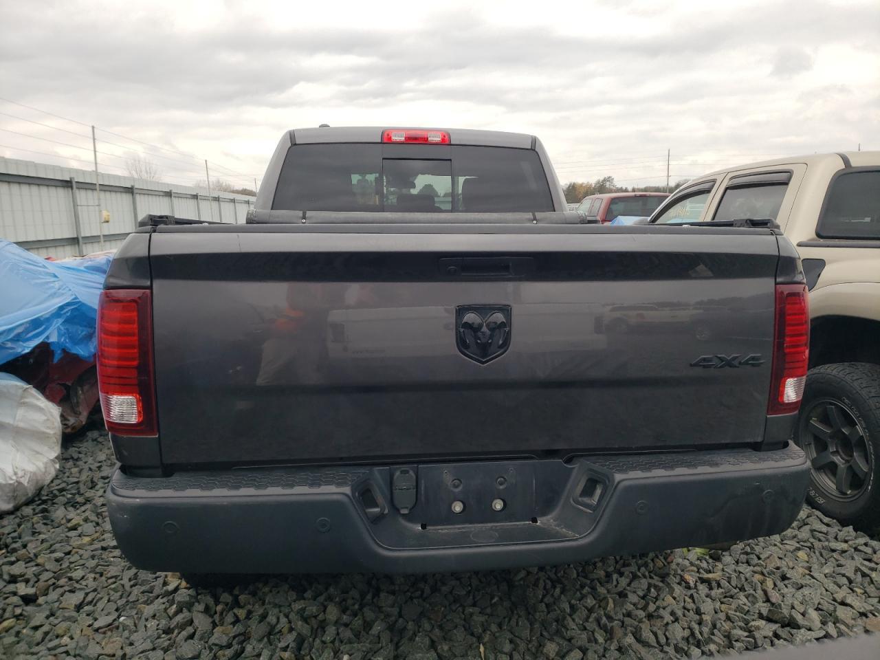 2020 Ram 1500 Classic Warlock - Фото 6