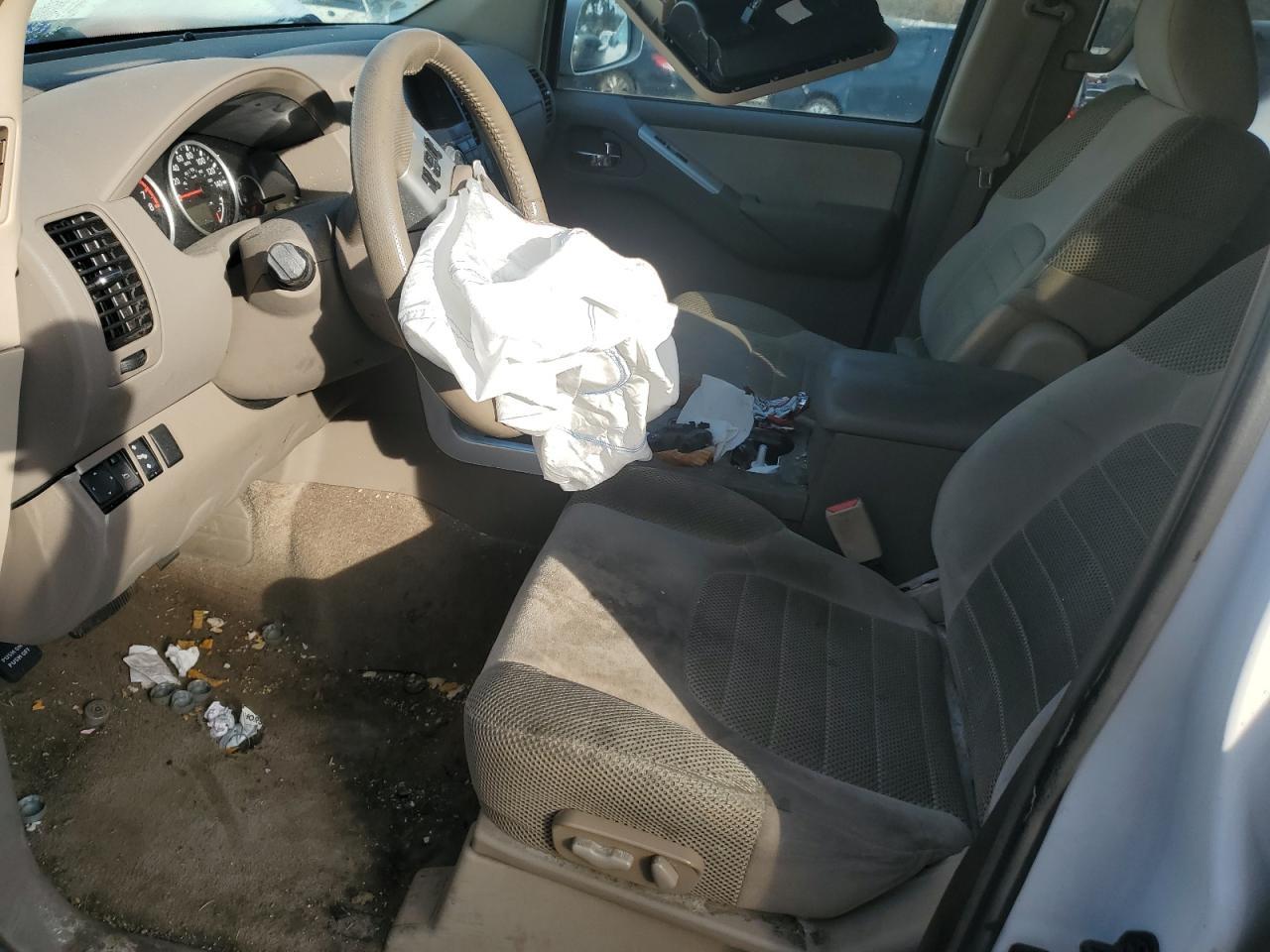 2010 Nissan Pathfinder S - Фото 7