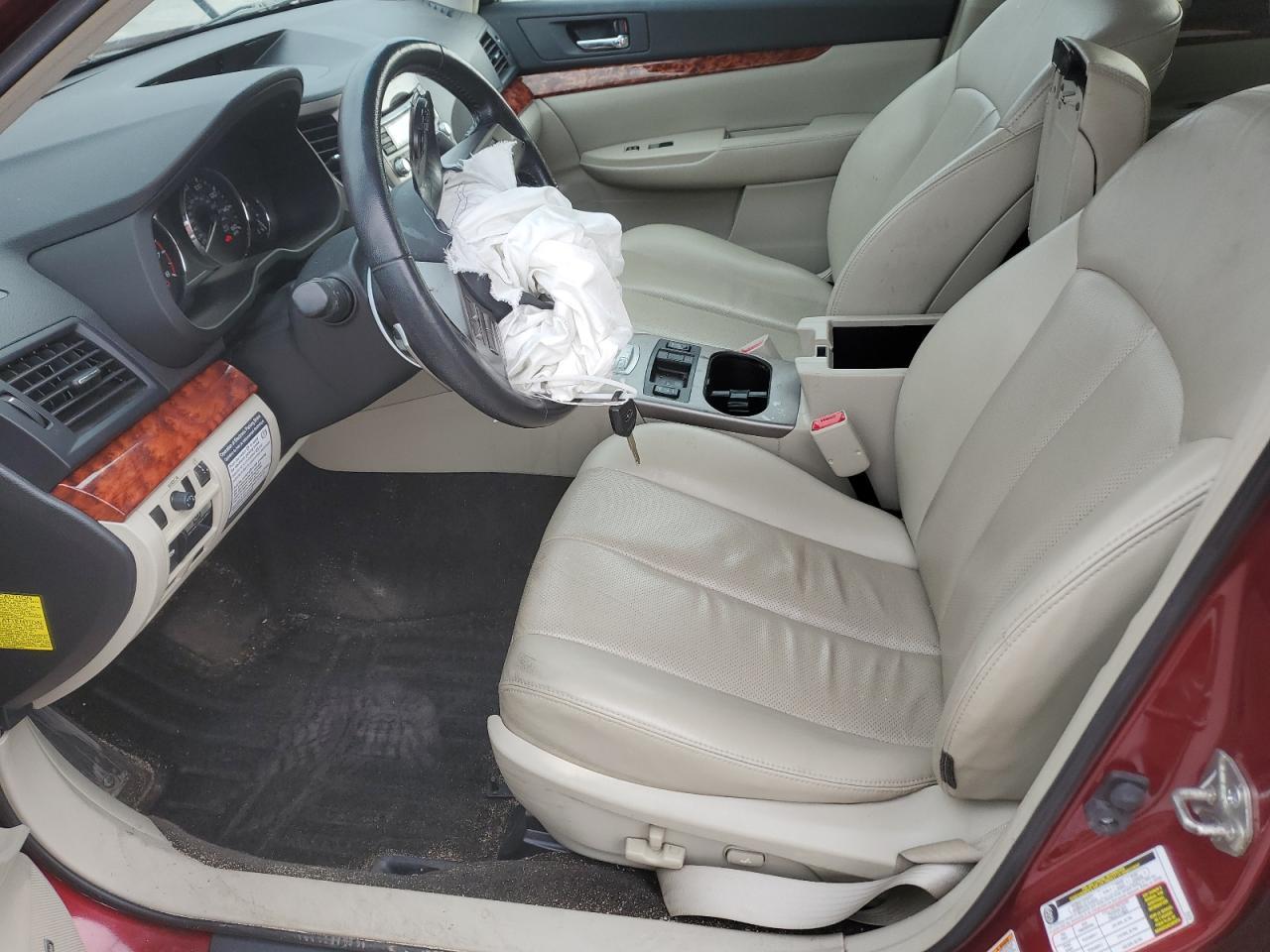2011 Subaru Outback 3.6R Limited - Image 7
