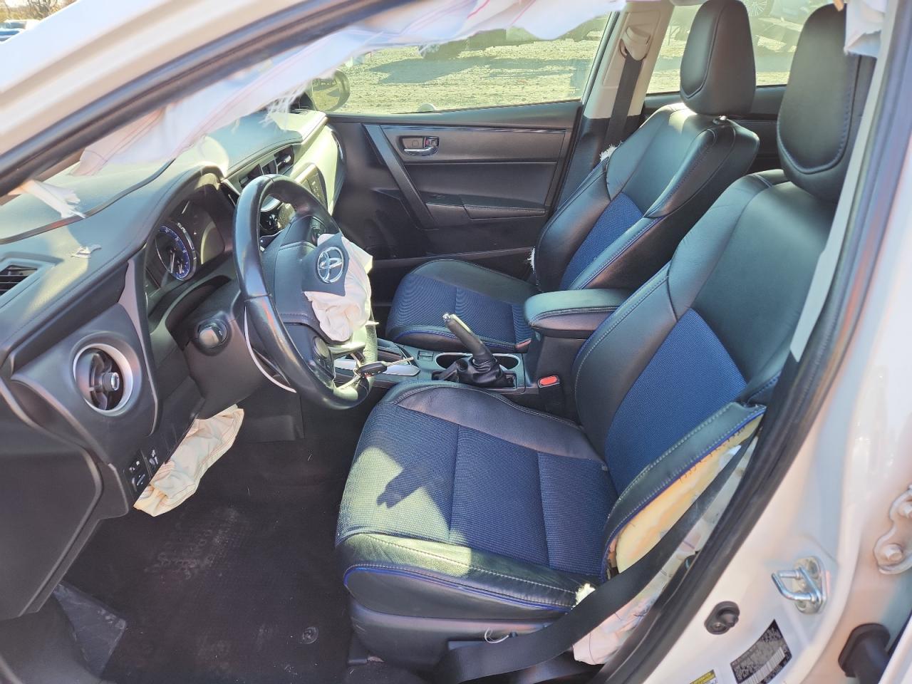 2017 Toyota Corolla L - Фото 7