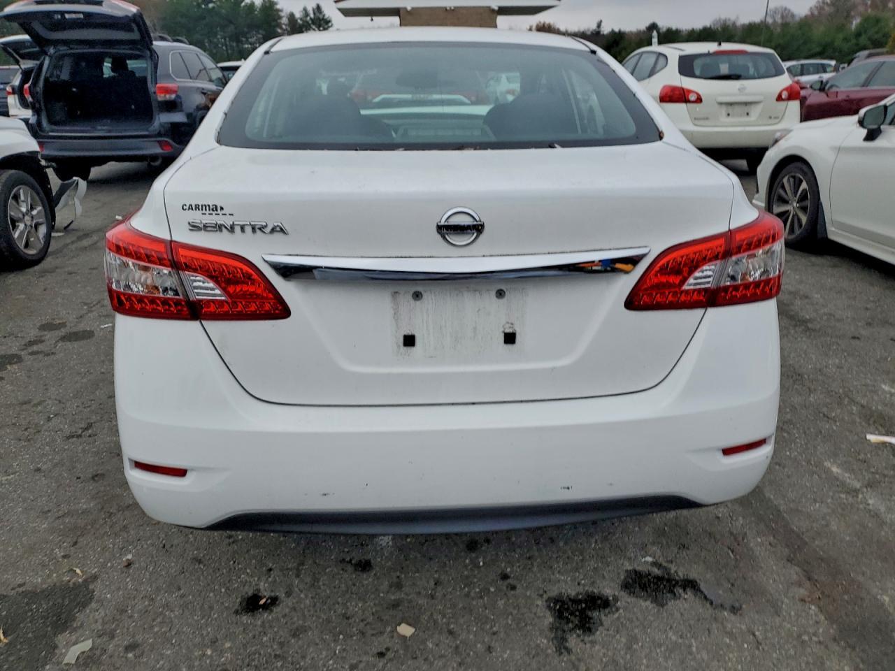 2015 Nissan Sentra S - Image 6