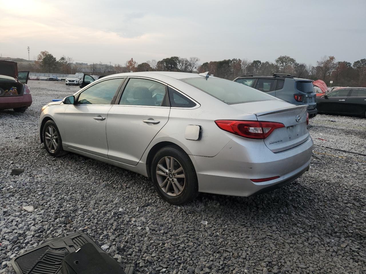 2015 Hyundai Sonata Se - Фото 2