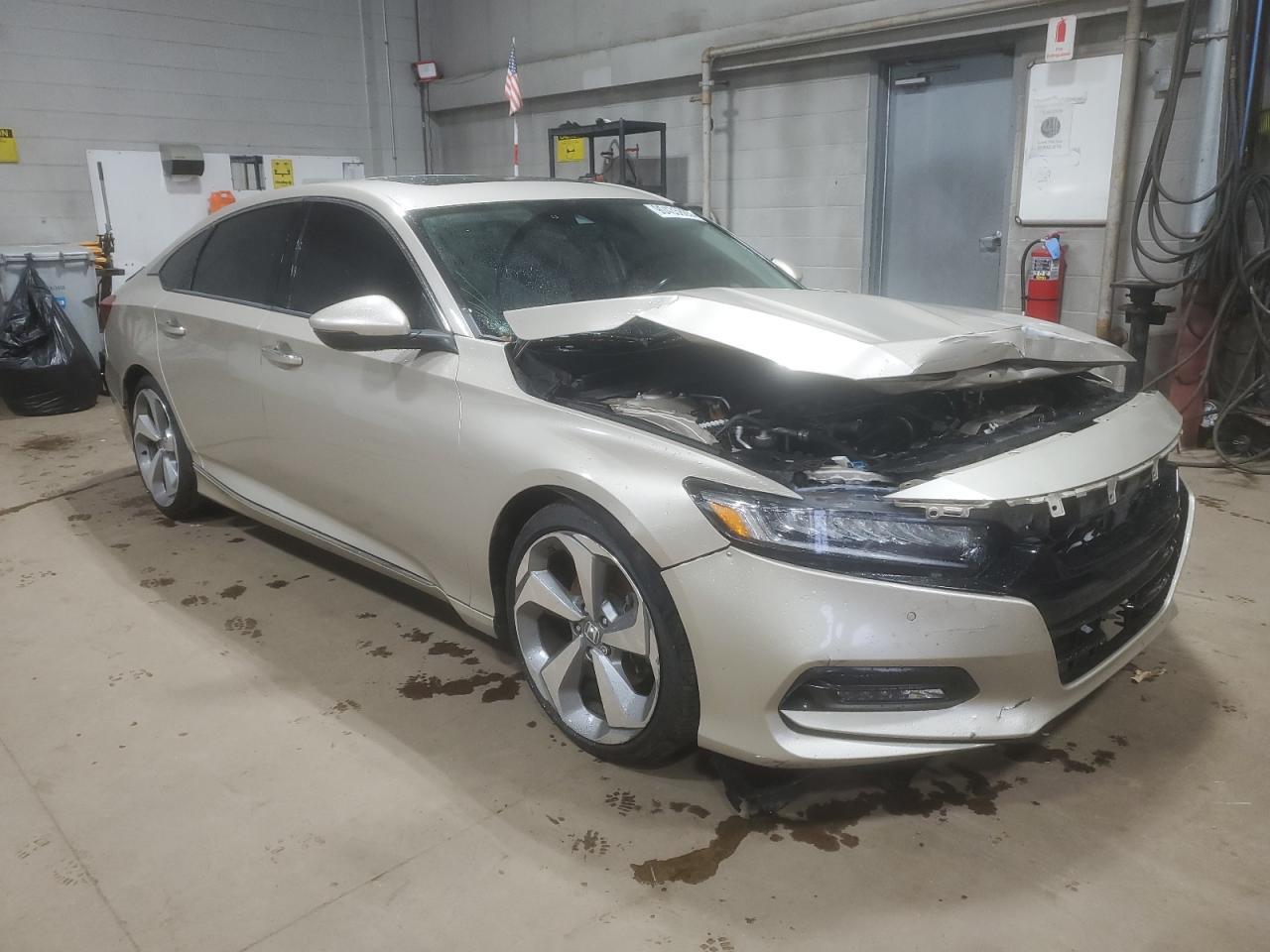 2018 Honda Accord Touring - Фото 4