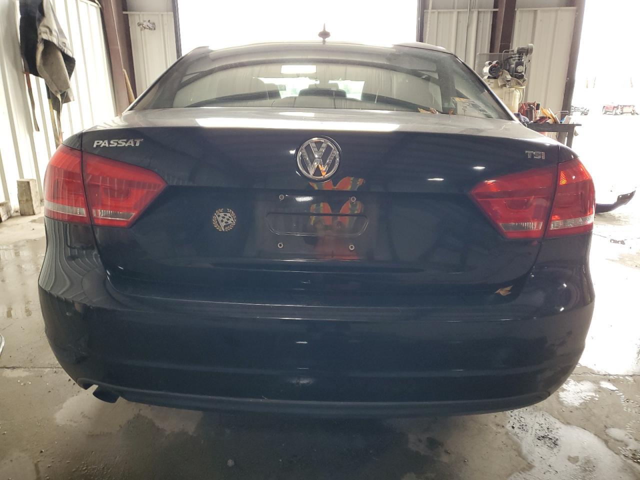 2015 Volkswagen Passat S - Image 6