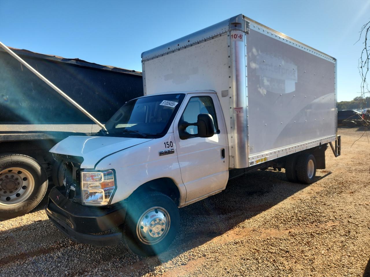 2019 Ford E-350 Box Truck