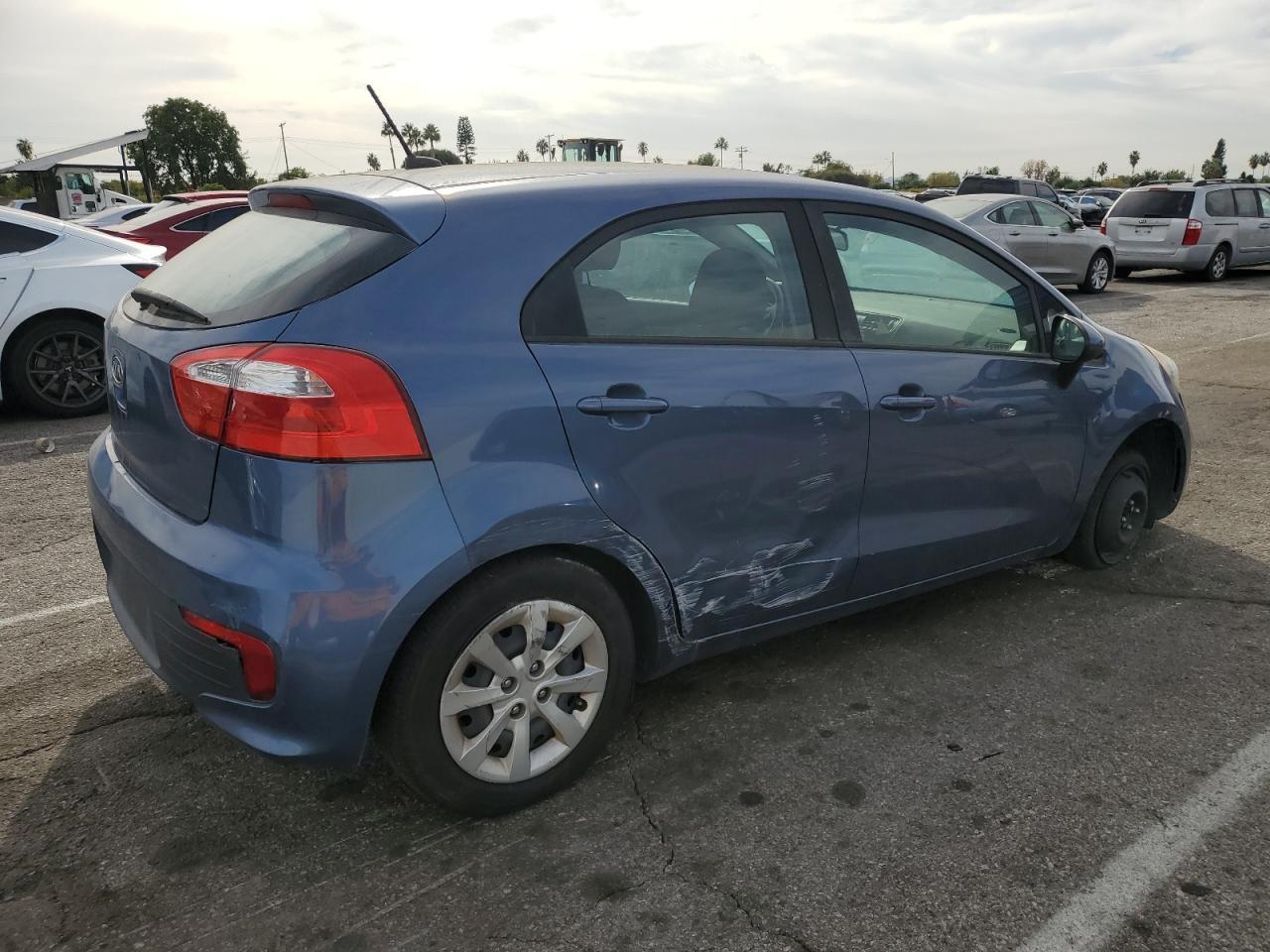 2016 Kia Rio Lx - Фото 3