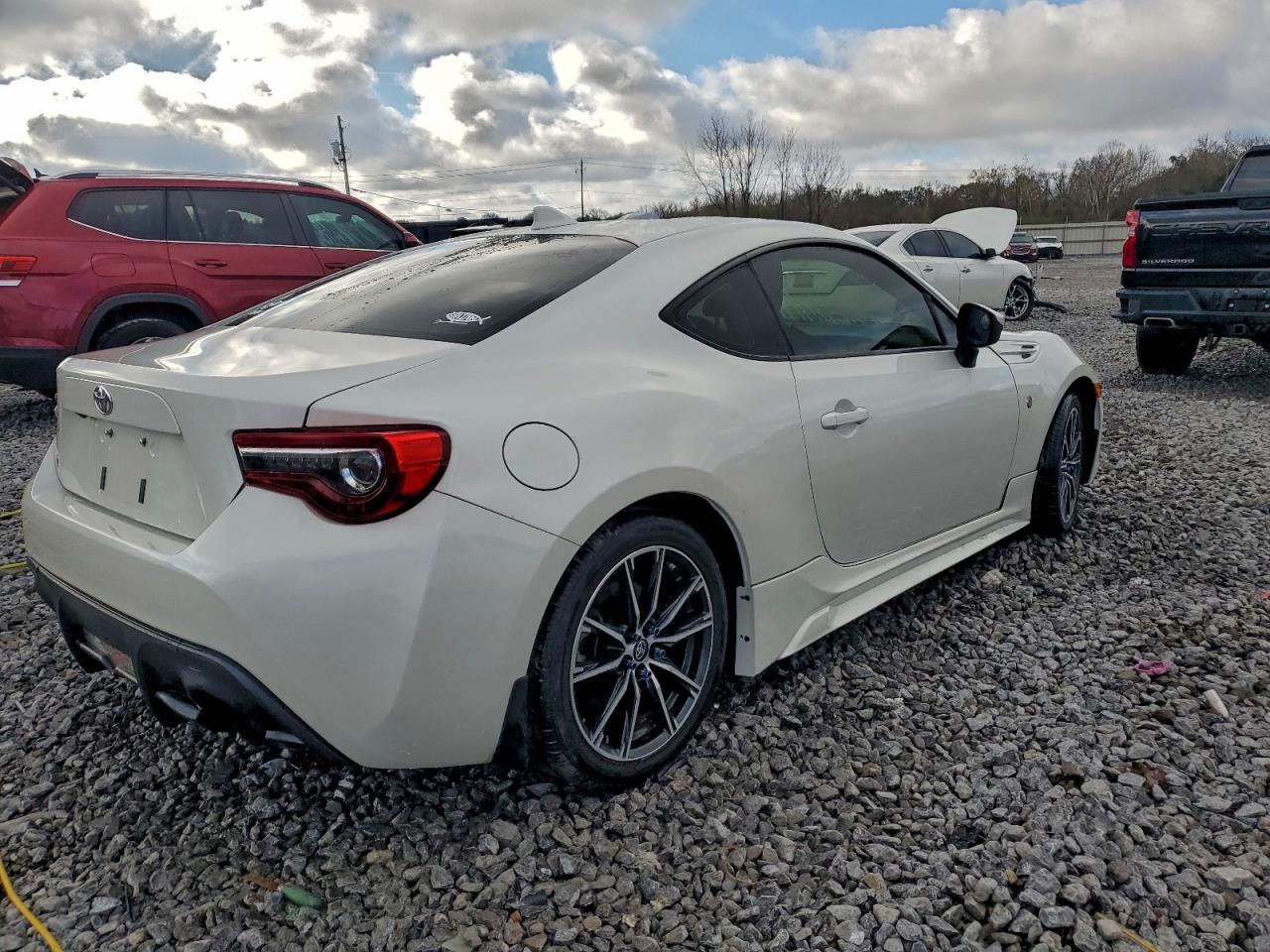 2017 Toyota 86 Base - Фото 3