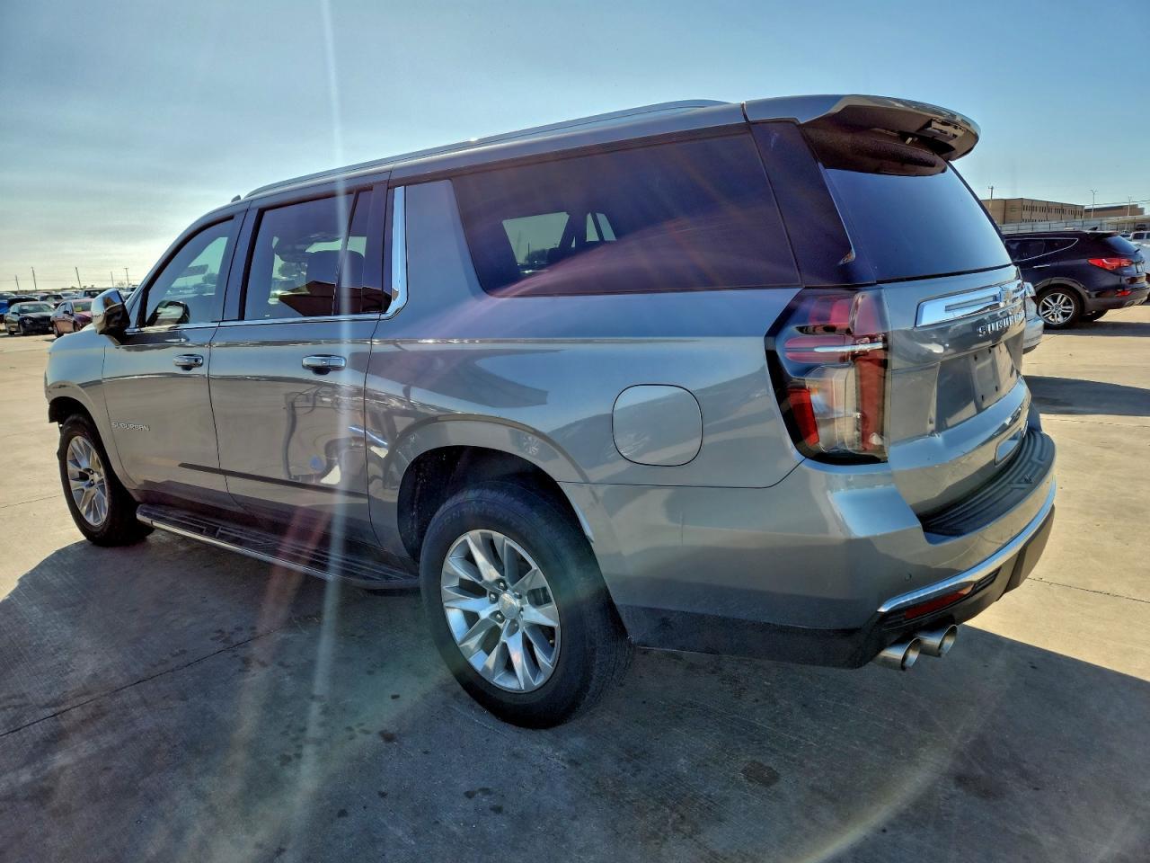 2023 Chevrolet Suburban K1500 Premier - Image 2