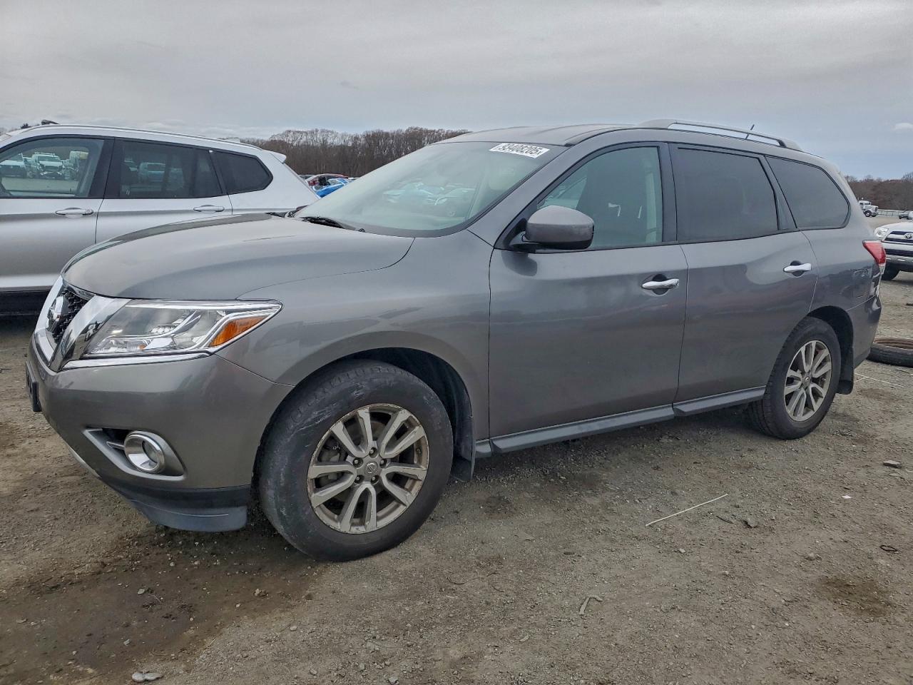 2016 Nissan Pathfinder Sv