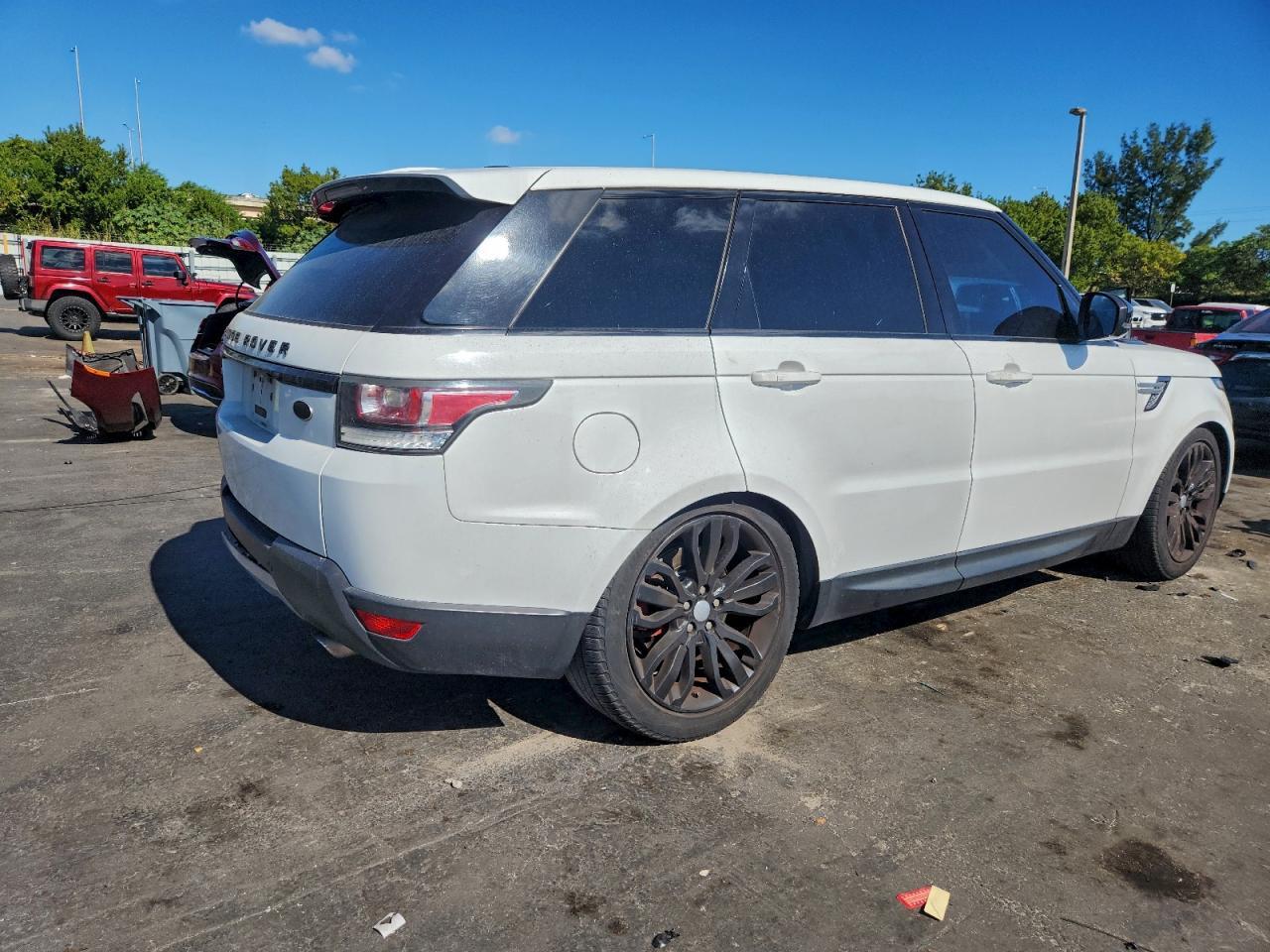 2014 Land Rover Range Rover Sport Hse - Image 3