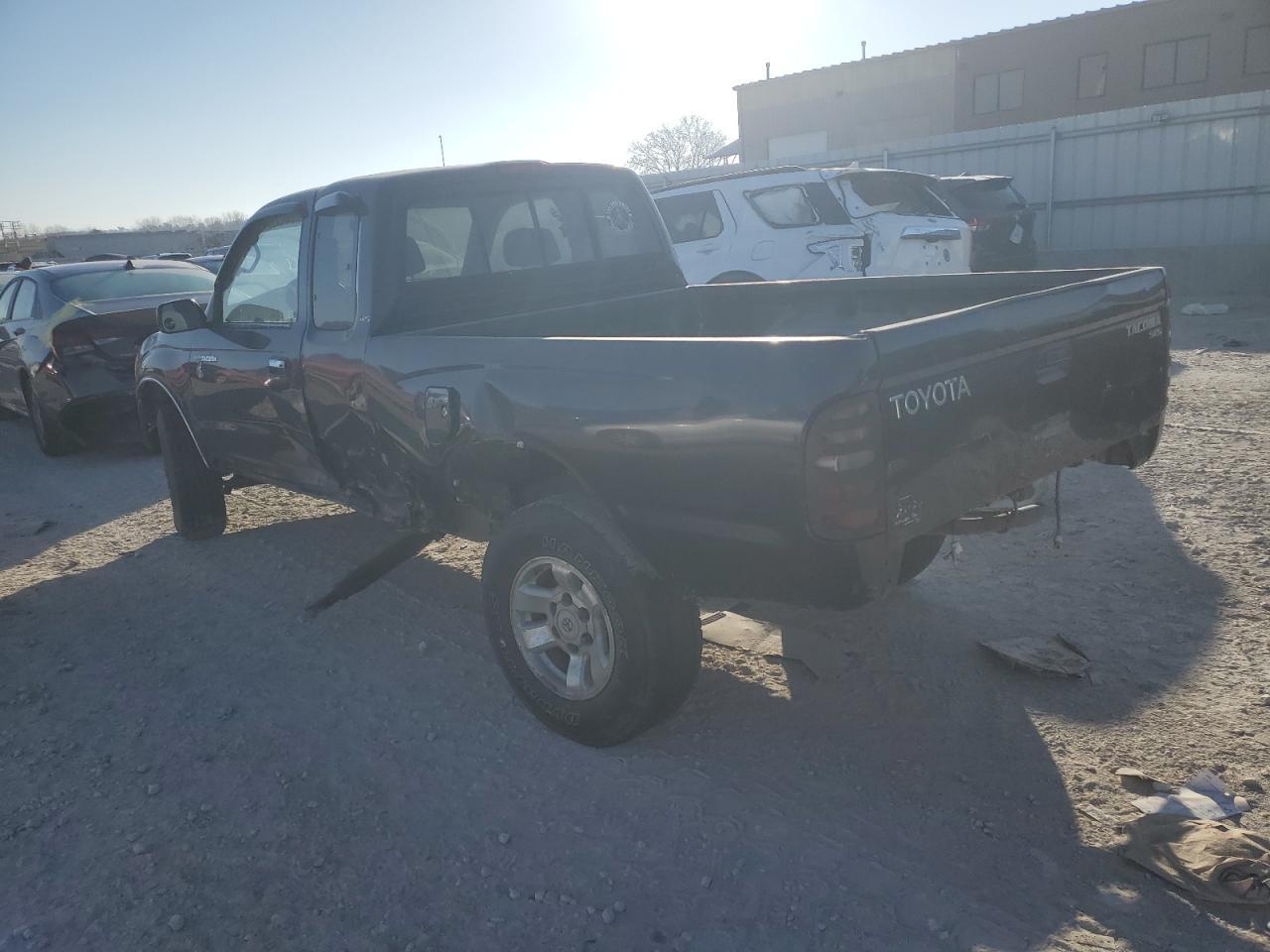 1999 Toyota Tacoma Xtracab - Фото 2