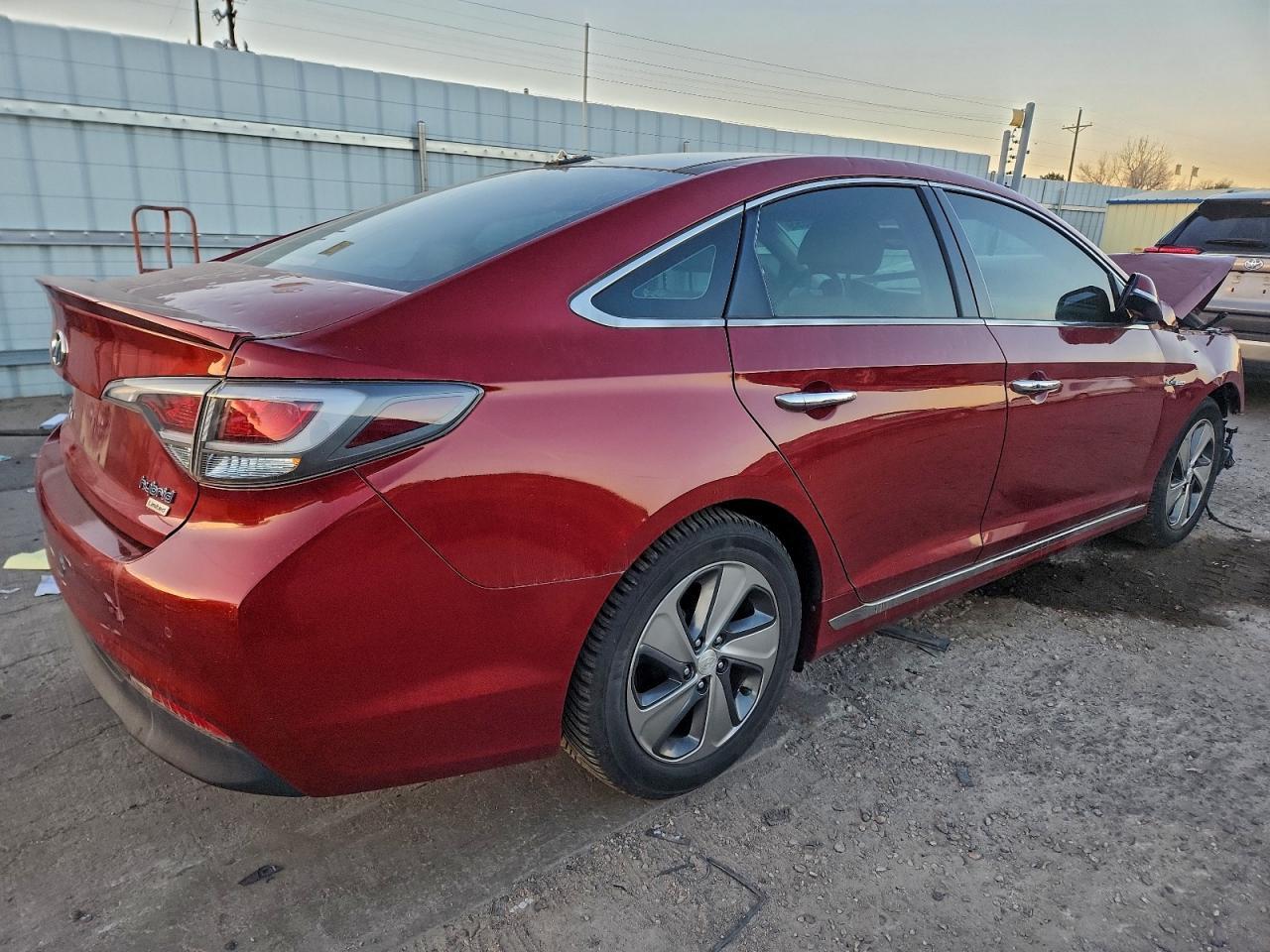 2017 Hyundai Sonata Hybrid - Фото 3