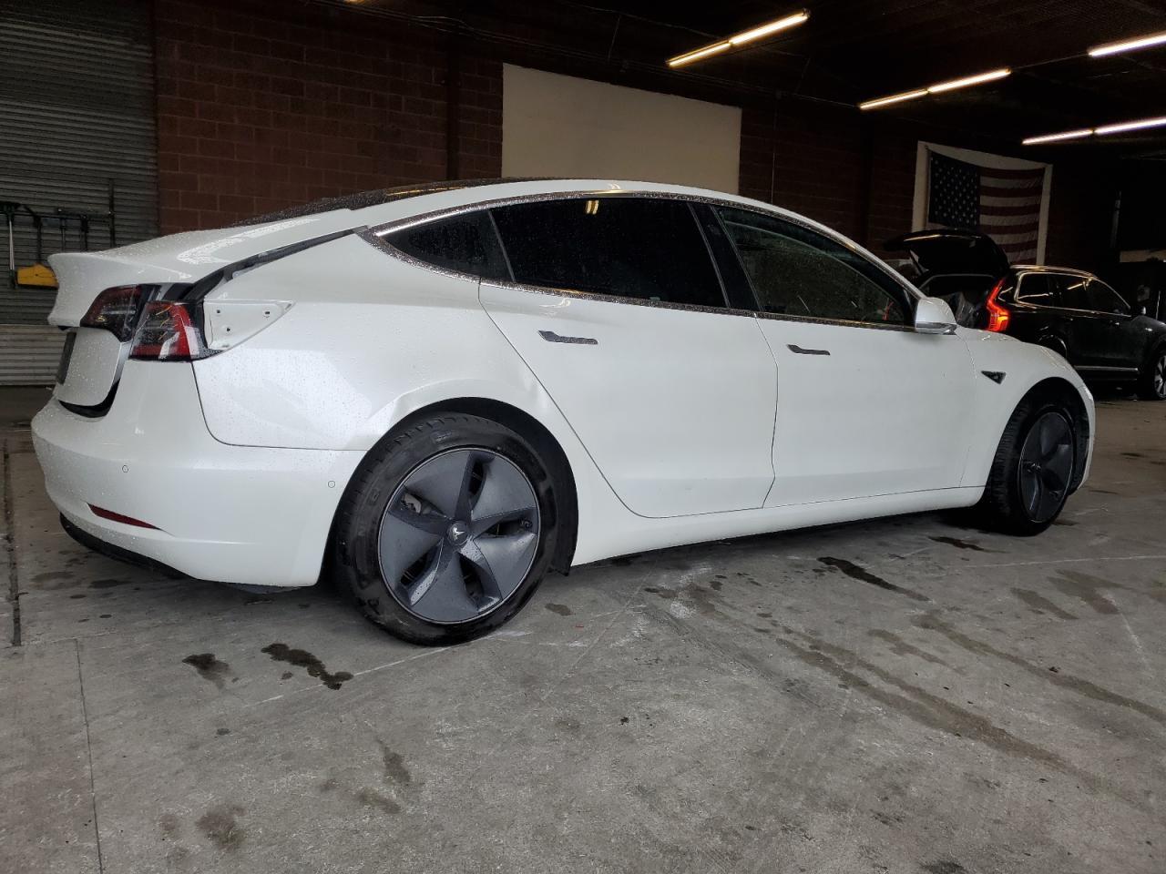 2020 Tesla Model 3 - Image 3