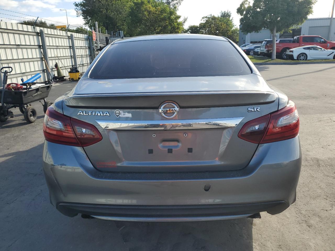 2017 Nissan Altima 2.5 - Фото 6